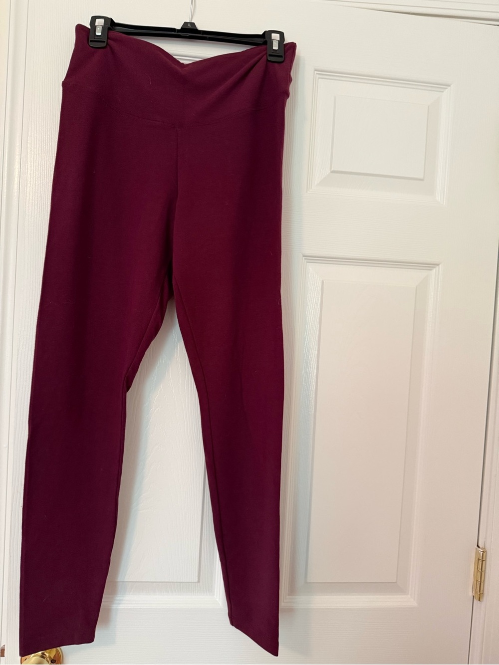 Victoria's Secret “Pink” brand Leggings, dark burgundy, size Large, like new